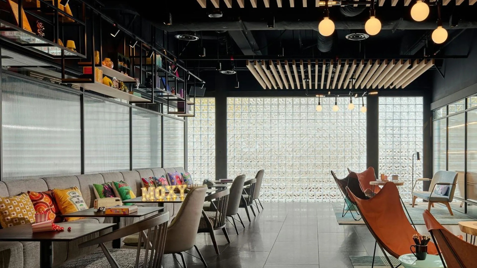 Moxy Kuala Lumpur Chinatown Hotel 4*,  Malásia