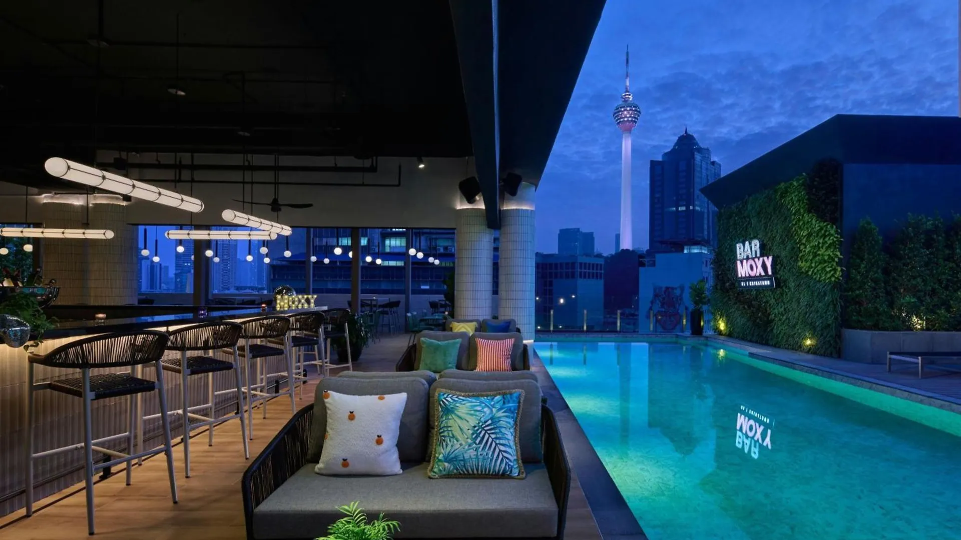Moxy Kuala Lumpur Chinatown Hotel 4*,
